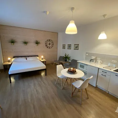 Mily Apartament Ustrzyki Dolne Exterior foto